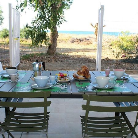 Acquamarina House On The Beach Apartment Алкамо Марина Екстериор снимка