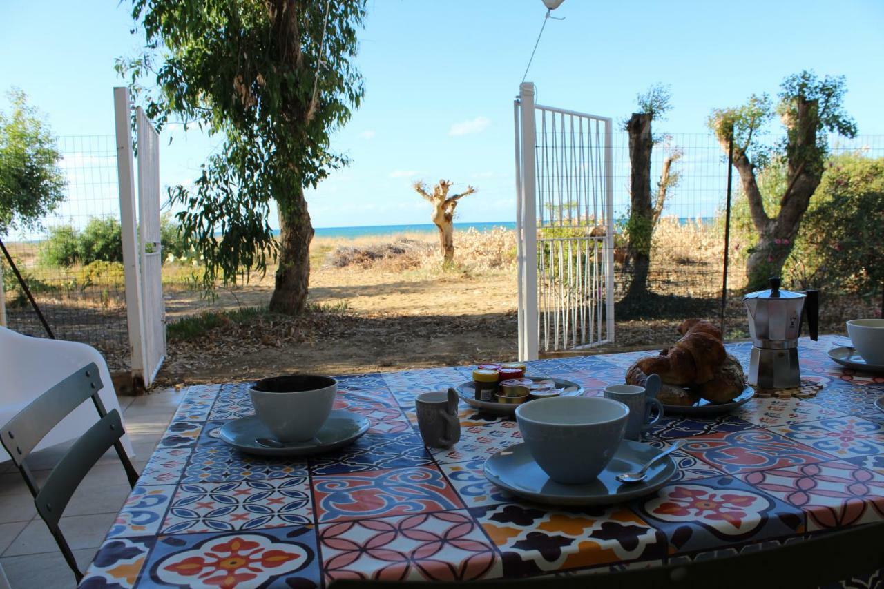 Acquamarina House On The Beach Apartment Алкамо Марина Екстериор снимка
