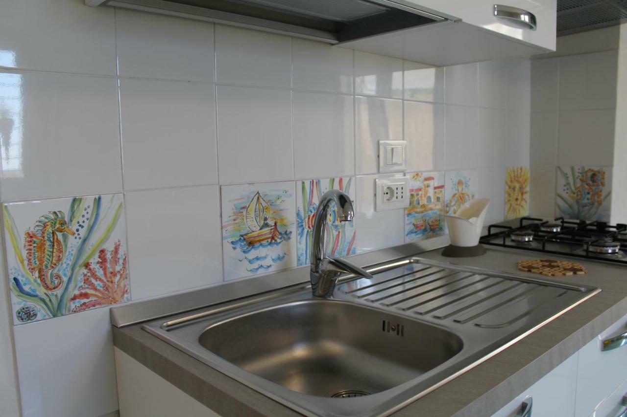 Acquamarina House On The Beach Apartment Алкамо Марина Екстериор снимка