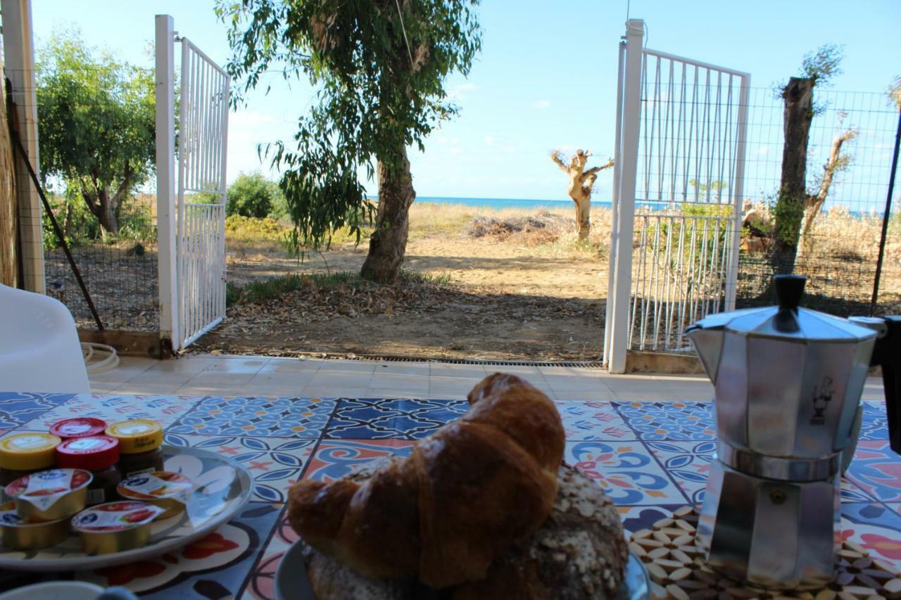 Acquamarina House On The Beach Apartment Алкамо Марина Екстериор снимка