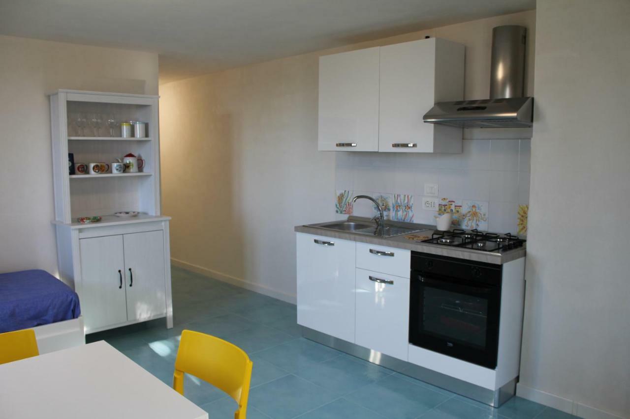 Acquamarina House On The Beach Apartment Алкамо Марина Екстериор снимка