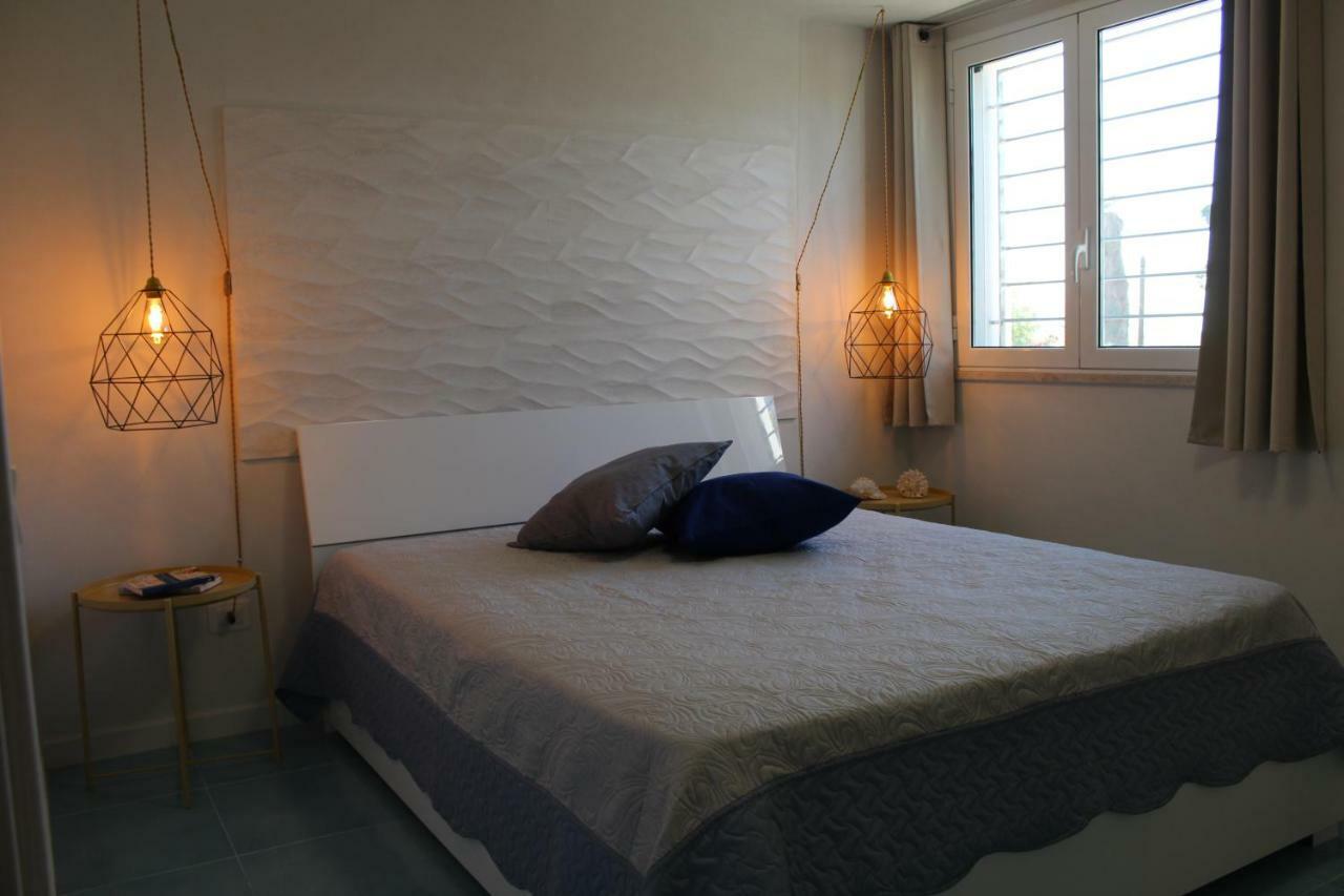 Acquamarina House On The Beach Apartment Алкамо Марина Екстериор снимка