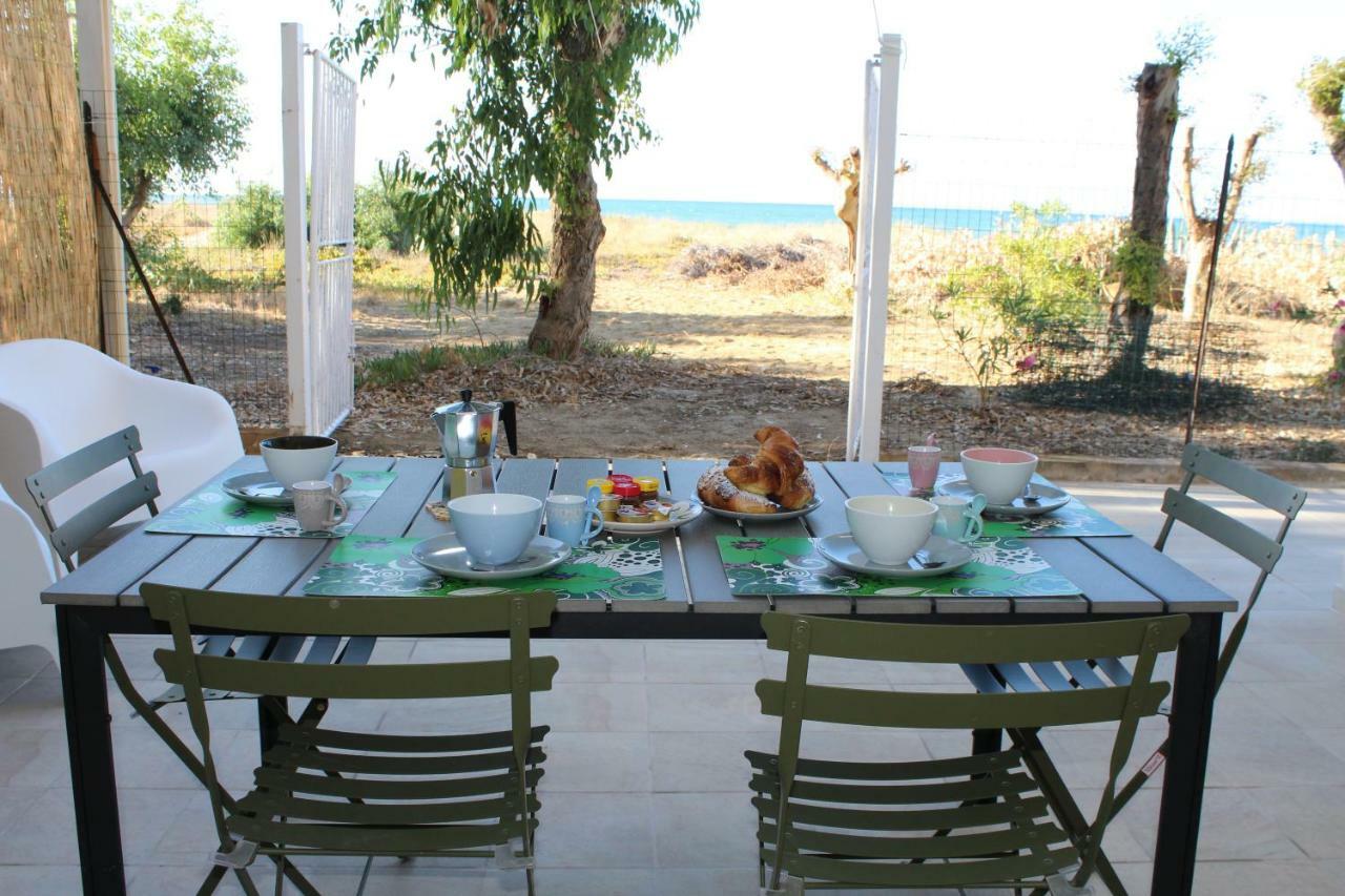 Acquamarina House On The Beach Apartment Алкамо Марина Екстериор снимка